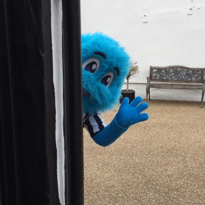 Churchy Peeping